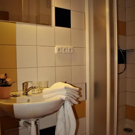 A Restaurace U Reky Guest house