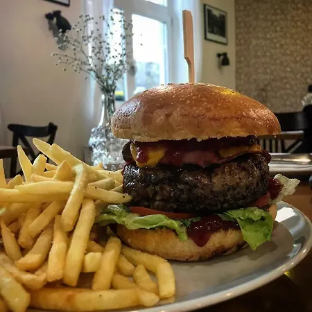 A Restaurace U řeky Penzion 3*