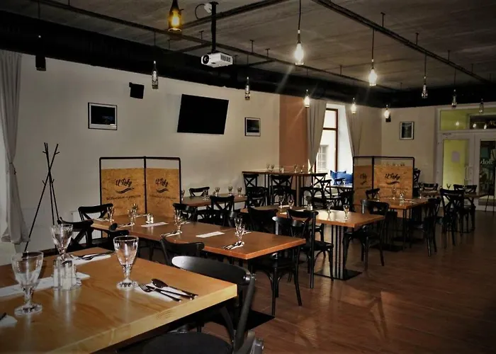 A Restaurace U Reky 招待所 3*