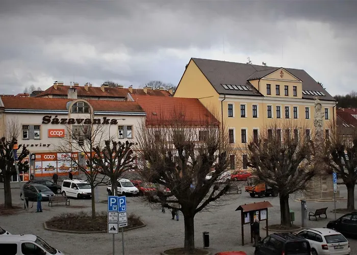 招待所 A Restaurace U Reky Ledeč nad Sázavou