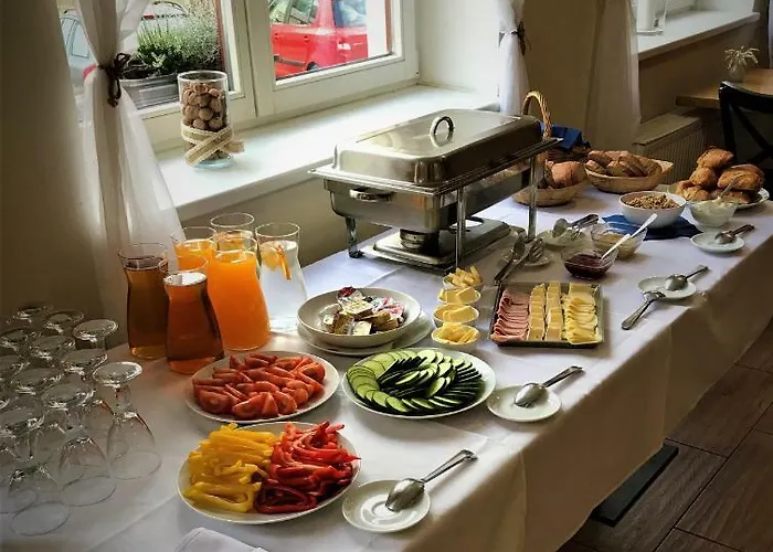招待所 A Restaurace U Reky Ledeč nad Sázavou